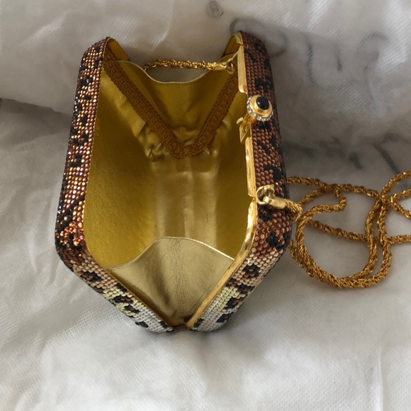 Kathrine Baumann of Beverly Hills, minaudier. - Picture 3 of 4